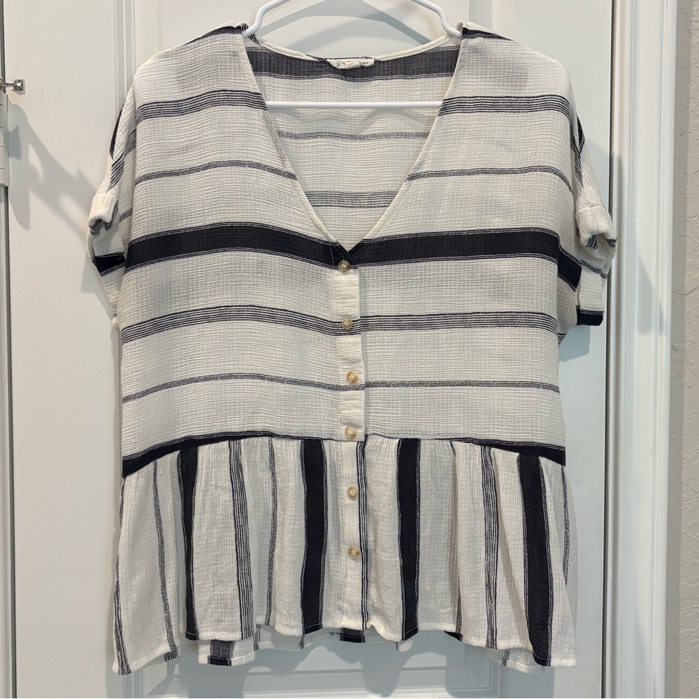 Blu Pepper White and Navy Stripe Boxy Top